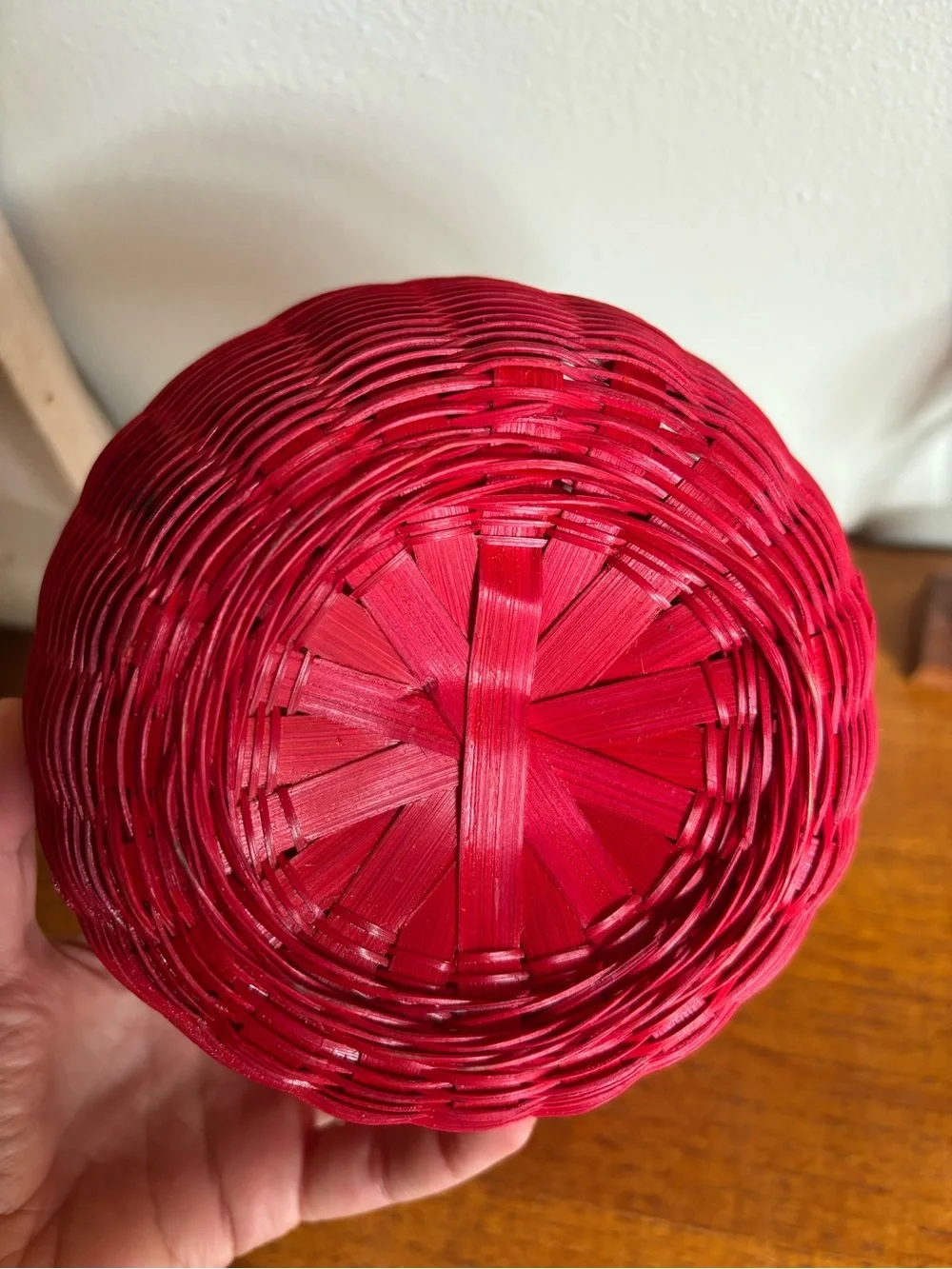 Vintage wicker apple basket cottagecore 80s 90s teacher gift back to school